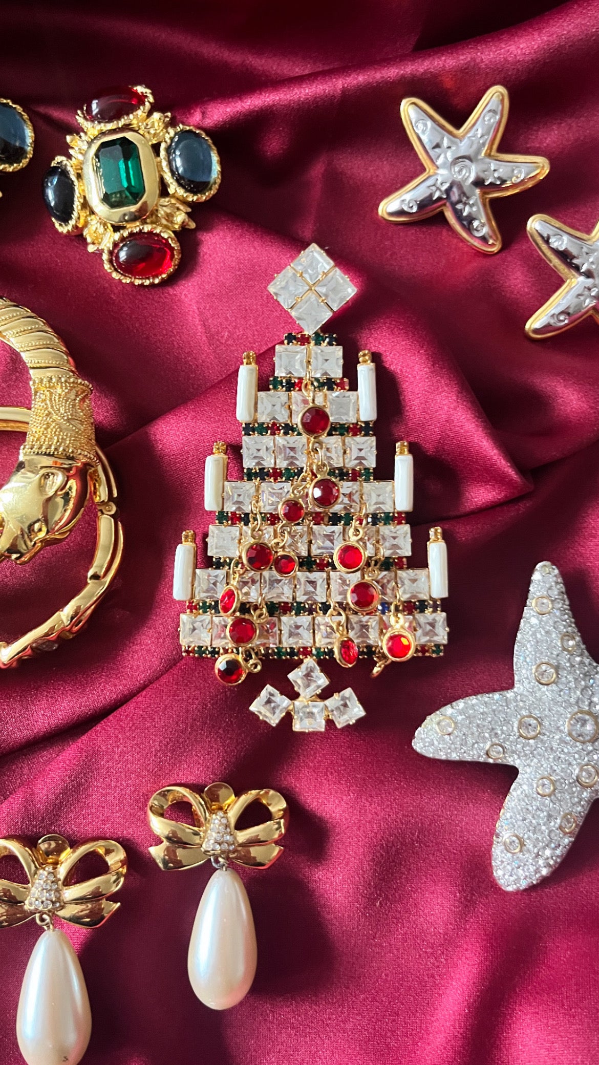 1990s Huge Vasari Christmas Tree Brooch