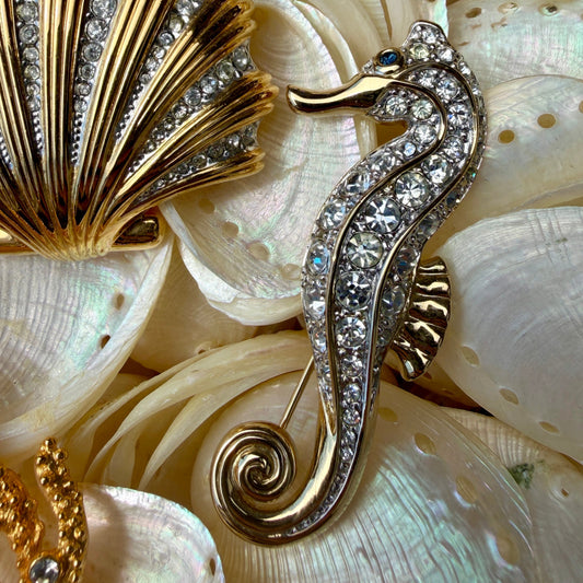 1990s Gold Plated Seahorse Brooch - Cabouchon