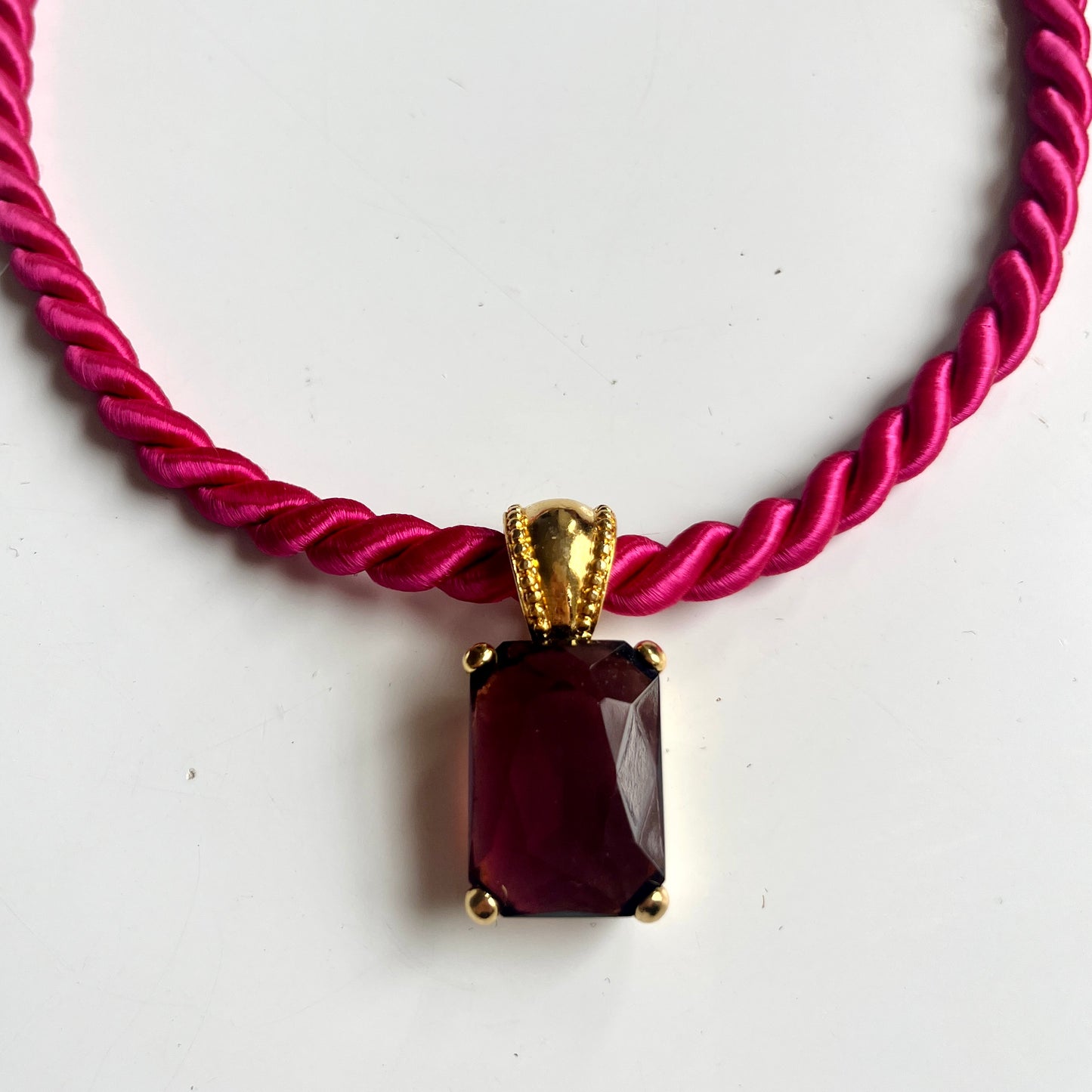 1990s Cabouchon 90s Satin Rope Necklace - Pink (Necklace only)