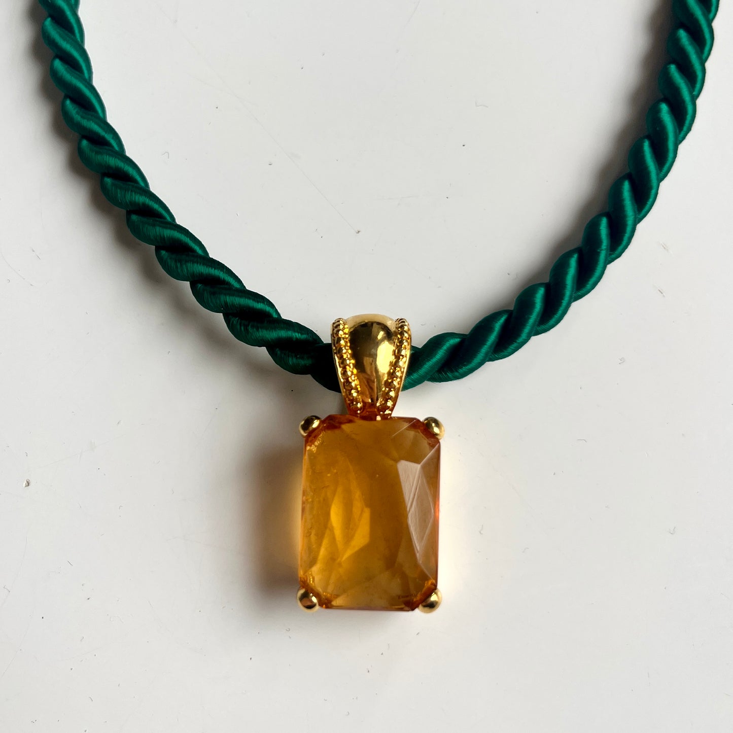 1990s Cabouchon 90s Satin Rope Necklace - Green (Necklace only)